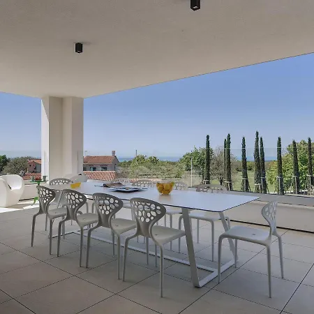 In Salvela With Pool And Sea Views Villa *