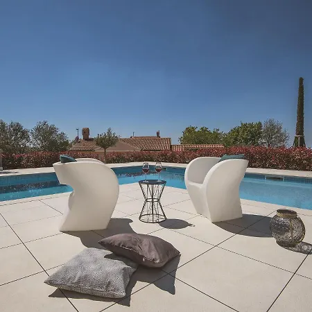 Villa In Salvela With Pool And Sea Views