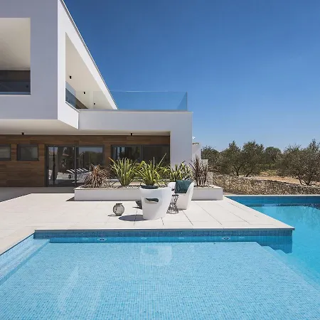 Luxury In With Swimming Pool Villa *